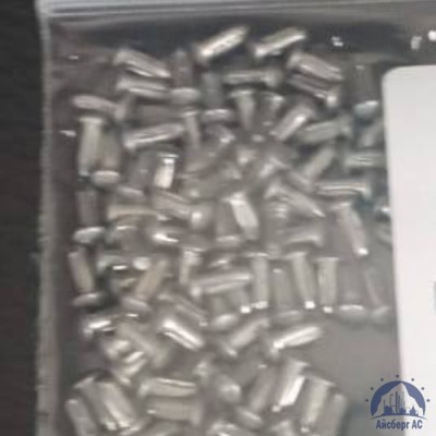 Заклёпка пластиковая забивная белая 3х5,7 мм без шляпки купить в Казахстане