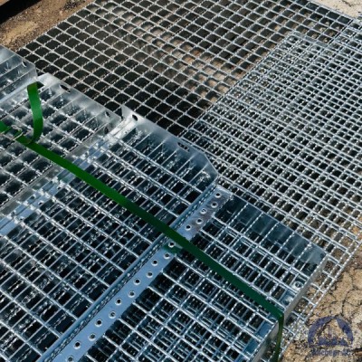 Решетчатый настил 1000х1000 мм 33 11 ГОСТ 27772-2015 купить в Казахстане