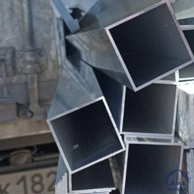 Труба нержавеющая профильная 40х40х1,5 мм зеркальная 08Х18Н10 купить в Казахстане