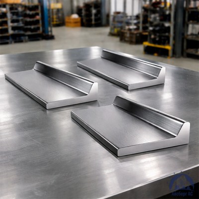 Алюминиевый полособульб 100х40х2,5 мм ст. 1561 ПК4320 купить в Казахстане