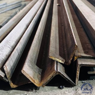 Уголок стальной равнополочный 100х100х10 мм С335 ГОСТ 8509-93 купить в Казахстане