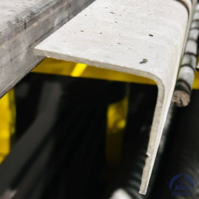 Уголок 105х100х3 мм С235 ГОСТ 19772-93 купить в Казахстане