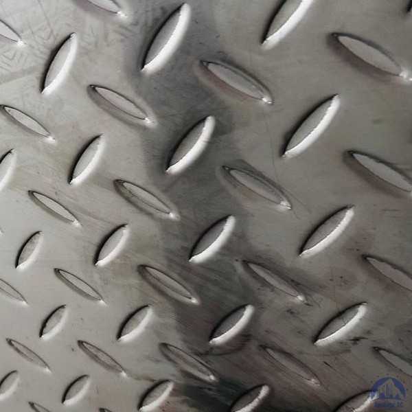 Лист нержавеющий рифлёный 1,0х1000х2000 2В 08Х18Н10 чечевица