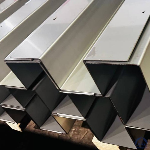 Профиль гнутый корытный 60х40х42х2 мм 09Г2С ГОСТ 8283-93